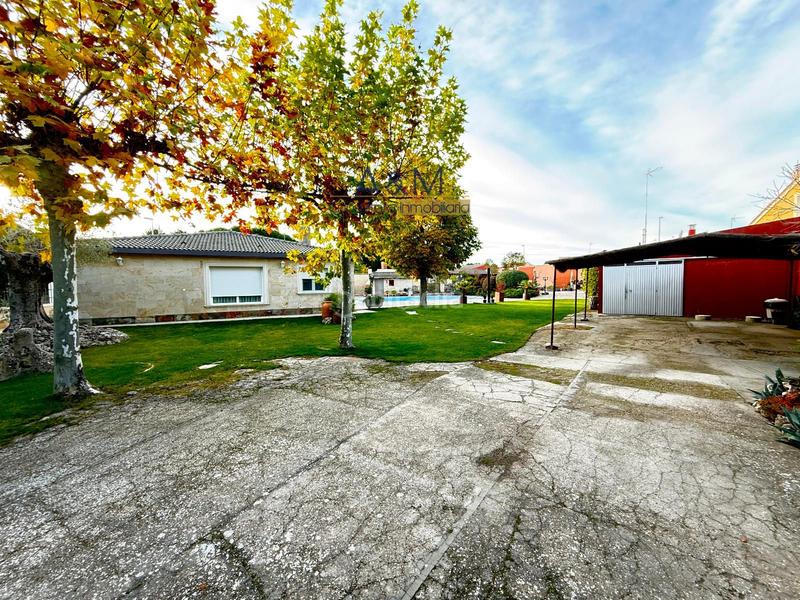 Foto 699e5034-98b8-4fd4-b25a-2fbd52ea1c95. Chalet con riscaldamento piscina in Parrilla (La)