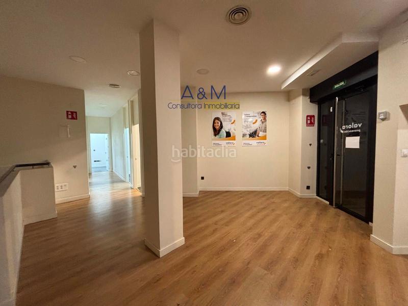 Foto b34c3b79-0bf7-4c65-b385-b00ff94c946a. Lloguer local comercial a c/ jose maria lacort a Valladolid