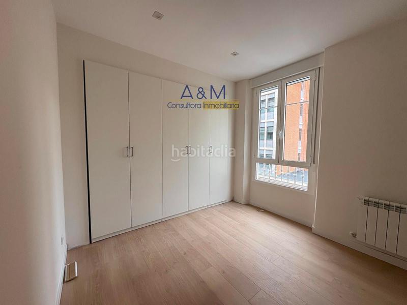 Foto b3f83400-7682-493b-9a12-5a4c3e233e34. Alquiler piso vivienda reformada plaza madrid en Valladolid