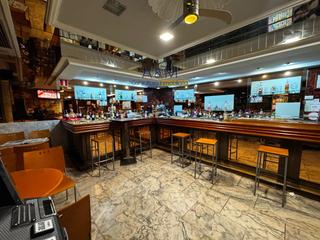 Local Comercial en Calle Nuñez de Arce 21