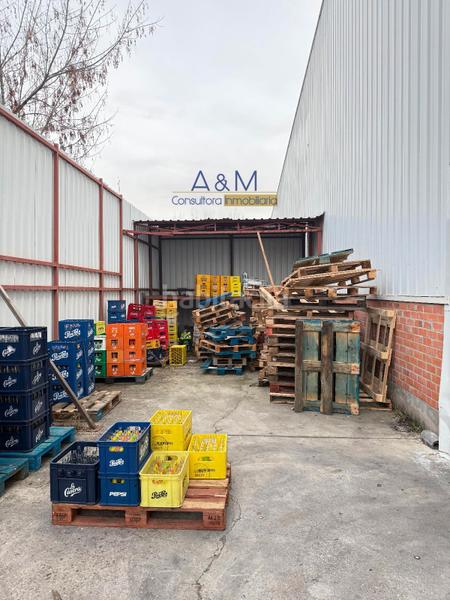 Foto 789f0b0d-1da5-483c-895a-5c5740c240a0. Bâtiment à usage industriel avec chauffage dans Cistérniga