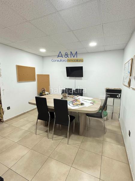 Foto 82e685b6-36dc-4f1b-b594-30062588f22b. Bâtiment à usage industriel avec chauffage dans Cistérniga