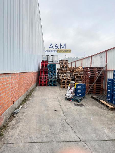 Foto bfa33be2-f8c6-4987-a53c-a6ecf164f427. Bâtiment à usage industriel avec chauffage dans Cistérniga