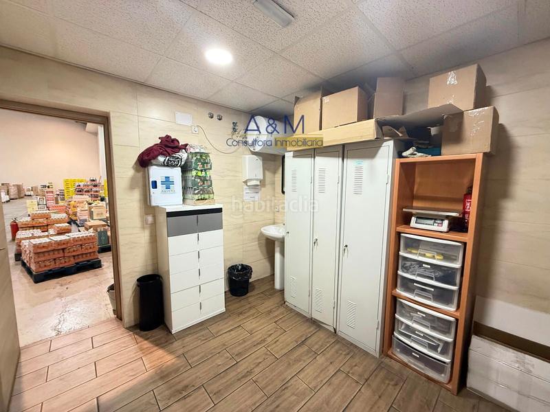 Foto e4bd111f-fa7a-41e3-9828-8930a39a4178. Bâtiment à usage industriel avec chauffage dans Cistérniga