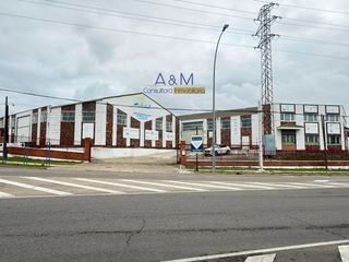 Industrial building  Topacio. Nave en venta  san cristobal, posibilidad rentabilidad