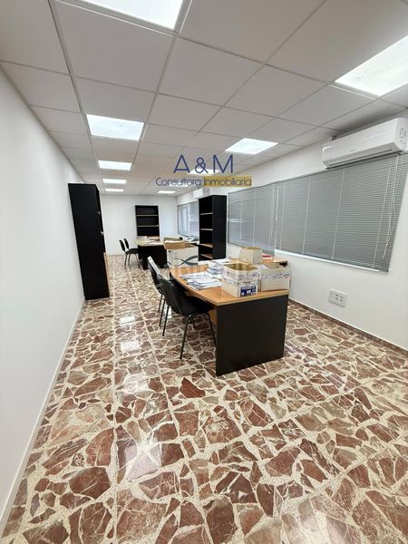 Foto 06e8c426-0e5c-4a5e-b2d8-1a8a4b3e37e9. Nau industrial amb calefacció a Polígono San Cristóbal Valladolid