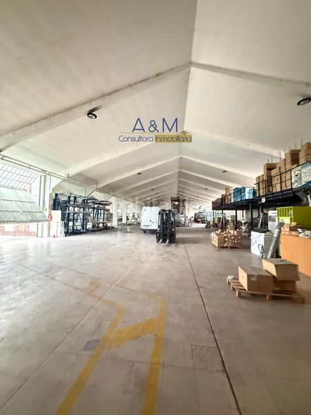 Foto 273fc3b2-522b-4f48-af4f-4c9b4a2aec17. Nau industrial amb calefacció a Polígono San Cristóbal Valladolid