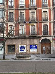 Business premise in Acera de Recoletos 15