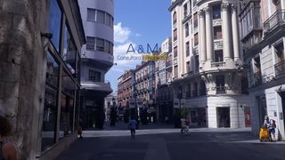 Lloguer Local Comercial  Santiago. Alquiler de local en la calle santiago