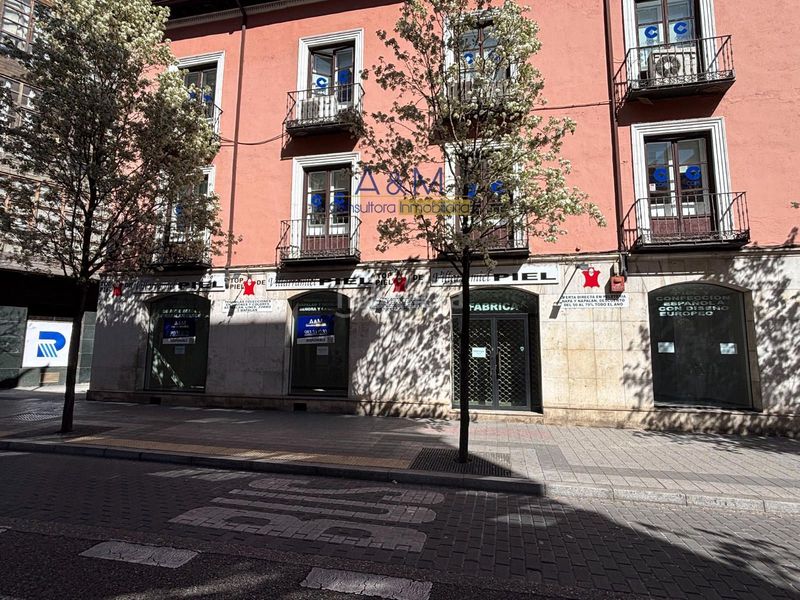 Foto e8550282-2560-4f17-9adb-3f5112f09a59. Local comercial a Centro Valladolid