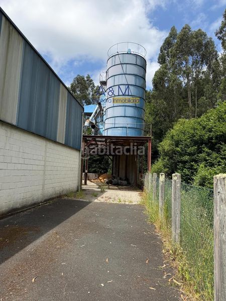 Foto bdea5969-3fcc-4f43-8965-c79f68d591ab. Nau industrial a vila igrexa 7 a Cerdido
