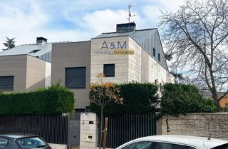 Casa aparellada a Atalaya 5. Pareado zona vallsur alquilado