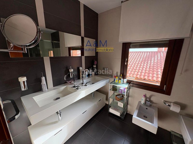 Foto 4cde4158-e311-443f-b50e-8d3363ea89a7. Dúplex amb calefacció aparcament a Tordesillas