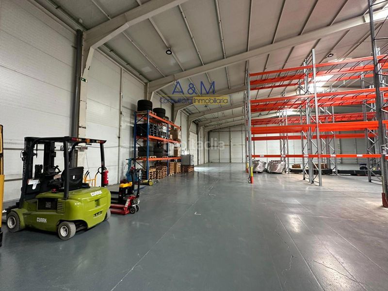 Foto 0ec64518-78f0-40f2-b49d-a234dfe11ab3. Nau industrial a Mojados