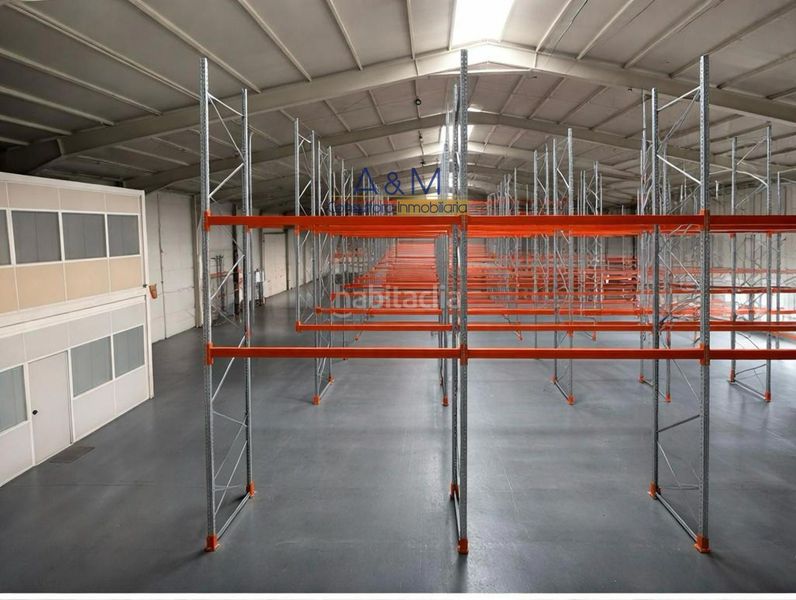 Foto 10f49028-e588-4a23-a71f-135b6a0309ed. Nau industrial a Mojados
