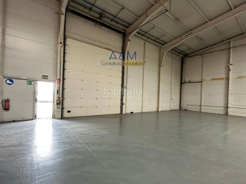 Foto 1ff520a0-8804-4501-8e54-50c1f78b5c81. Nau industrial a Mojados
