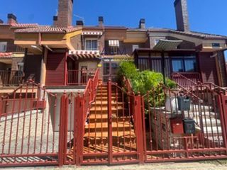 Casa adosada  Trillo. Adosado en venta en la cistérniga