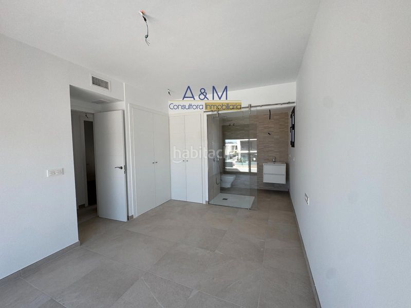 Foto cebaf472-309f-4e04-a5f9-8f576d51295f. Casa aparellada amb aparcament piscina a Monte y Mar Santa Pola