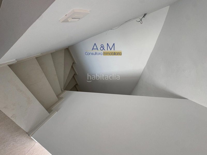 Foto e3ced50e-194a-4078-b315-937cd57f31e7. Casa aparellada amb aparcament piscina a Monte y Mar Santa Pola