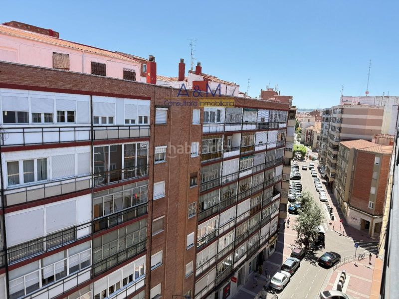 Foto 20a683cd-bde6-40dd-a1c5-c1fc2b2e46d1. Piso vivienda calle imperial de 3 dormitorios. gastos mínimos demostrables en Valladolid