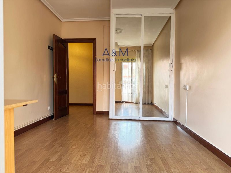Foto 2f23df34-3569-4dc8-b622-686c168e91d6. Piso vivienda calle imperial de 3 dormitorios. gastos mínimos demostrables en Valladolid