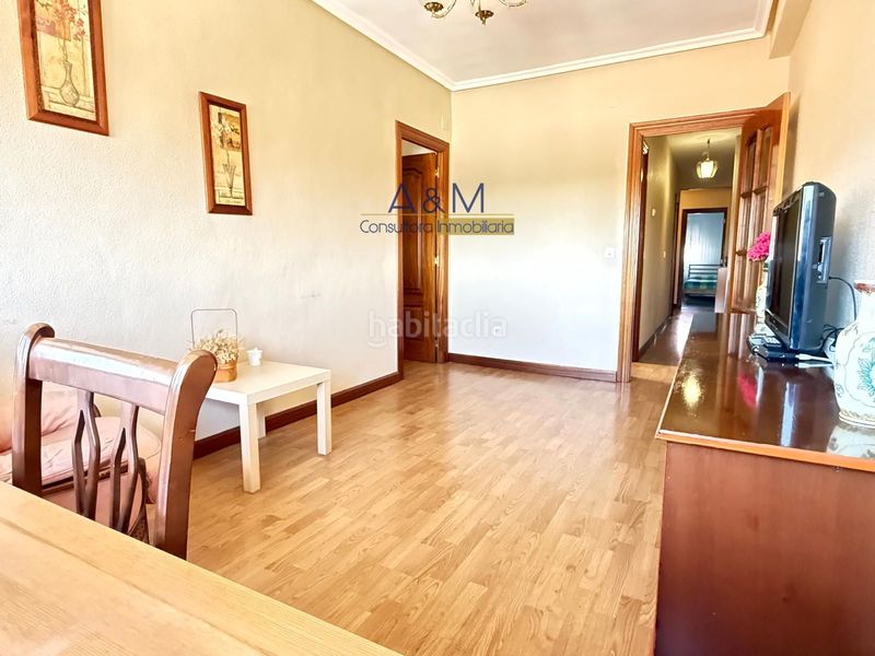 Foto c820c681-1412-4b92-81a7-83df9f5e9578. Piso vivienda calle imperial de 3 dormitorios. gastos mínimos demostrables en Valladolid