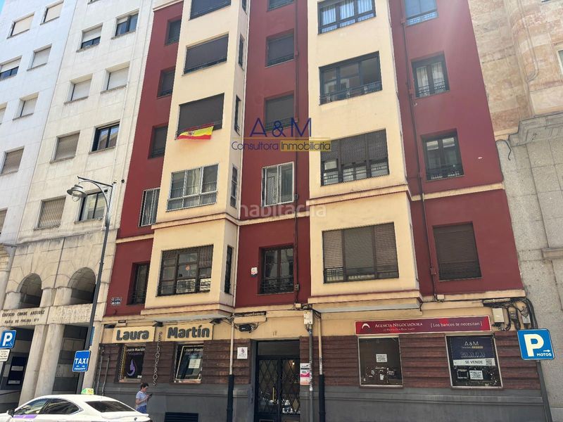 Foto 17da7235-7a25-4bff-805d-e354e4f3055a. Bureau dans maria de molina 11 dans Campo Grande Valladolid