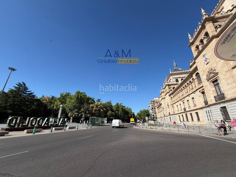 Foto 566b0bee-c4b9-4893-8599-2871d445085c. Bureau dans maria de molina 11 dans Campo Grande Valladolid