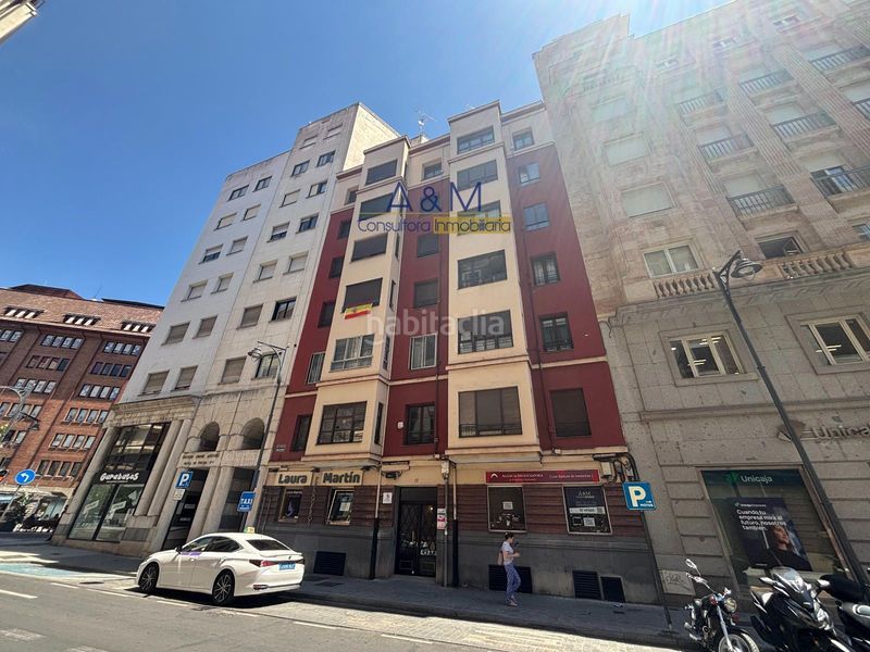 Foto 70085c12-eb6a-472a-9f9d-ff7a89df40fb. Bureau dans maria de molina 11 dans Campo Grande Valladolid
