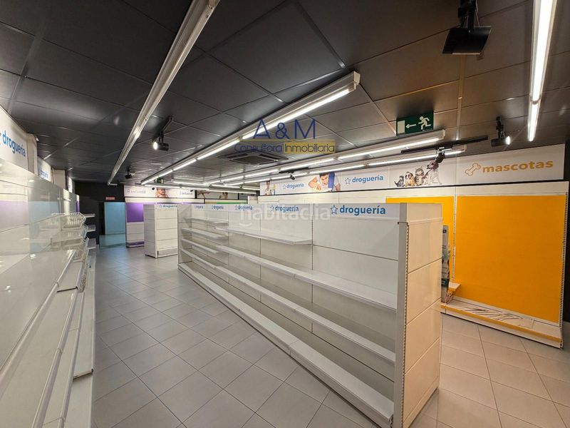 Foto baf33c5e-75ac-4330-8f88-346459e0f245. Rent business premise in avenida de santander 14 in Palencia