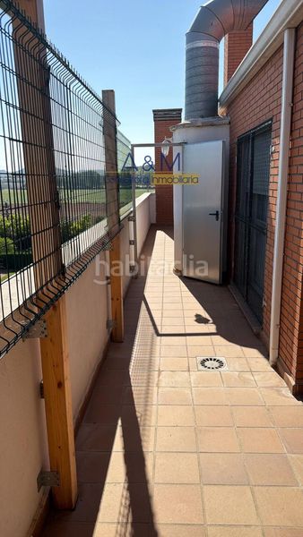 Foto b95ec106-075d-4fb5-a72d-d72e245dee50. Àtic amb calefacció aparcament a Parque Alameda - Paula López Valladolid