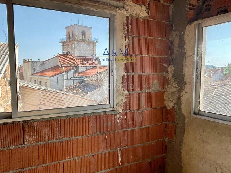 Foto 049f1f7d-61cd-4634-9199-50092ad02729. Edifici a Peñafiel