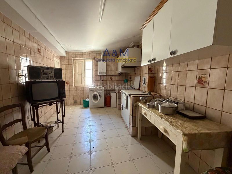 Foto 65e7e453-aa0a-43b5-ba62-bd738f3d8271. Edifici a Peñafiel