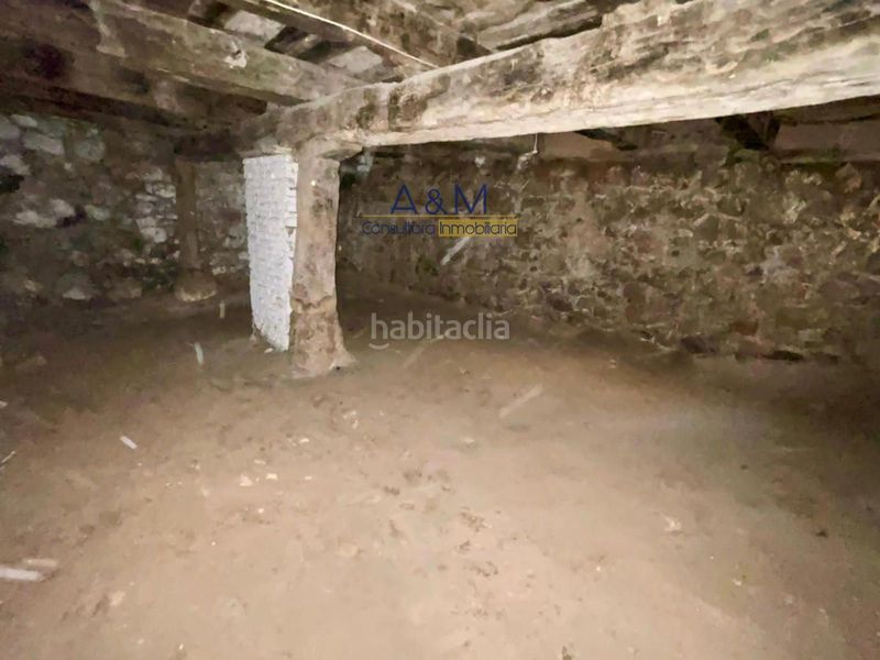 Foto 73a90c95-25df-4f85-8b97-7d66e7f62bae. Edifici a Peñafiel