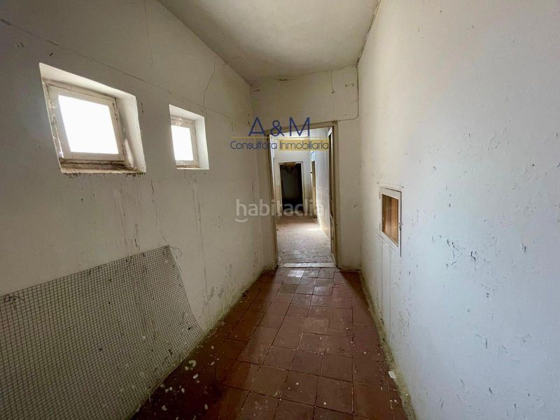 Foto 8a0a8164-23af-4285-a0e2-1e9c4b45d1f3. Edifici a Peñafiel