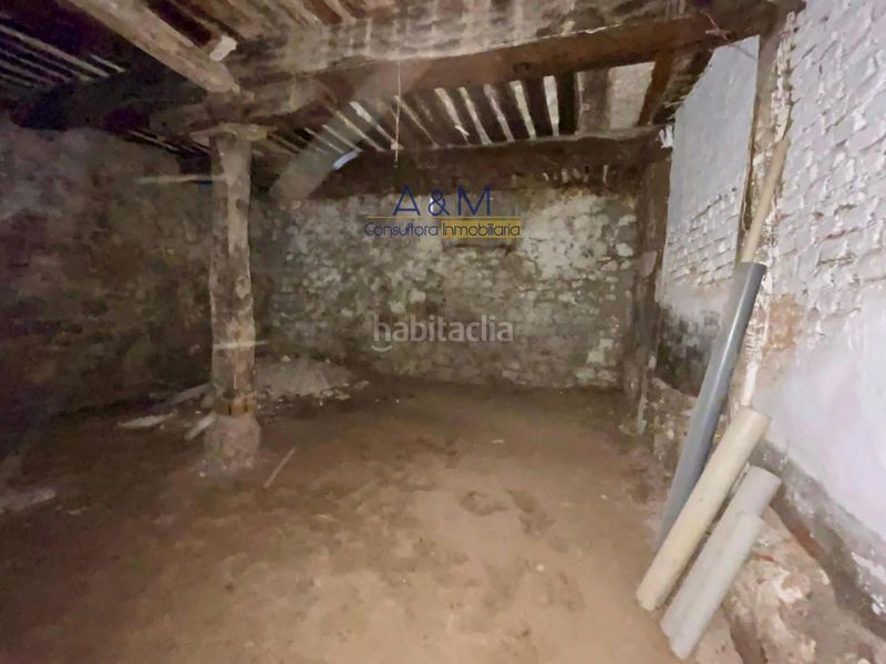 Foto b8b84e81-82b5-45e3-bd2a-fa8ceeb18878. Edifici a Peñafiel