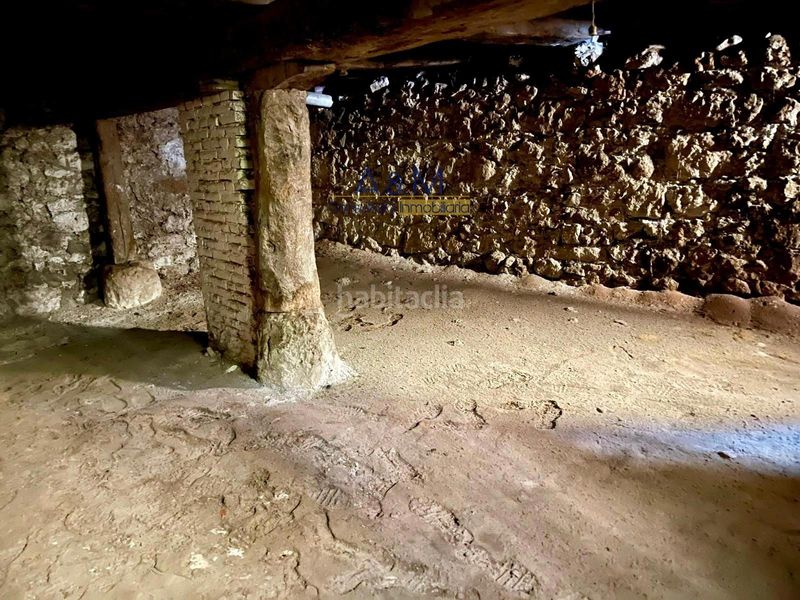 Foto fb5fa565-14b0-4632-a23d-7931e48cb5d5. Edifici a Peñafiel