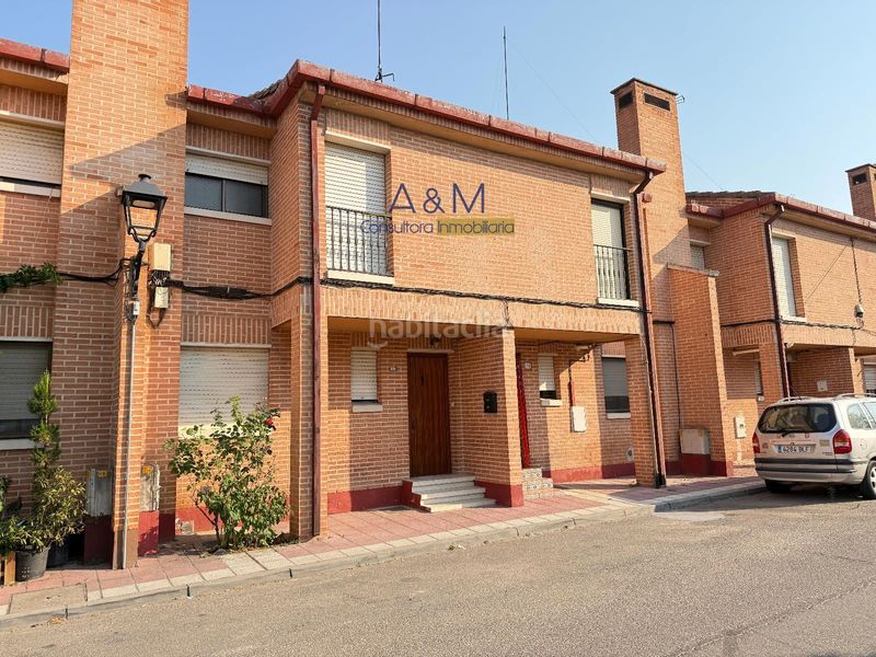 Foto dc03caea-85ac-4b94-ac78-a4d097b76702. Casa adossada amb calefacció aparcament a Tudela de Duero