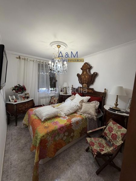 Foto d9ea6294-10f5-4ee3-b1c8-a1d5a86a6370. Edificio in Cigales