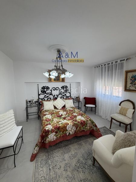 Foto e0b78ca4-d055-41d3-8b67-74f80bdf6d8a. Edificio in Cigales