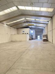 Location Bâtiment à usage industriel  A luminio. Nave en alquiler 600 m2 en poligomo an cristobal