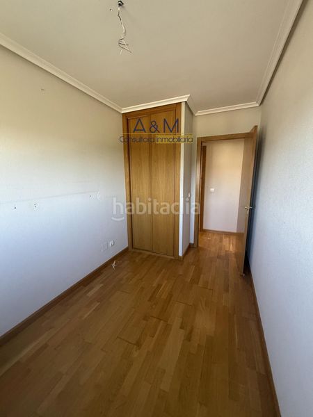 Foto a112d663-2704-4ef5-836a-4106184a12f6. Pis amb calefacció aparcament piscina a Centro Valladolid