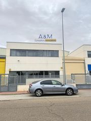 Nau industrial a Ganaderia