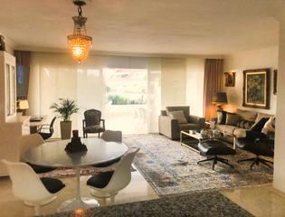 Lloguer Àtic  Calle retama. Se alquila elegante y comodo apartamento en la paz
