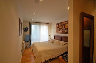 Pis  Paseo de la constitucion. Piso de 4 habitaciones en el centro de arnedo