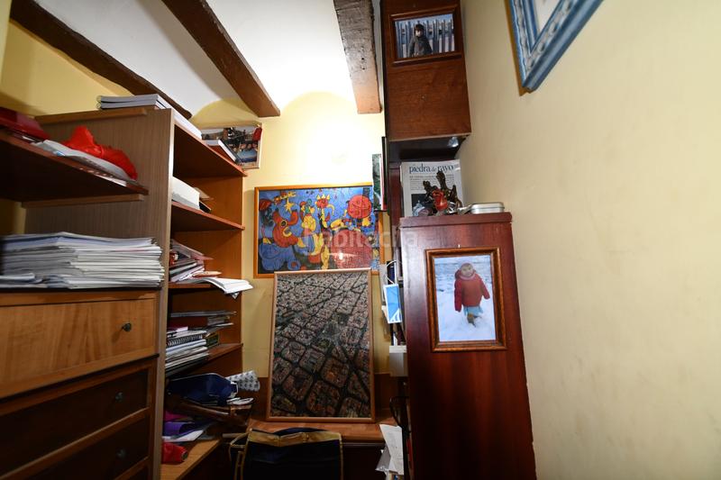 Foto ca95548c-b805-4d21-b71c-2a97652b0e0d. Masía en Fuenmayor