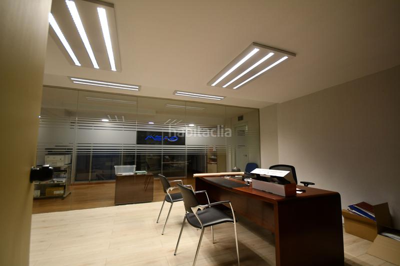 Foto 4bdcd5ba-2c70-42f6-b3c8-a69a0c205d1e. Ufficio con riscaldamento in Gran Via Logroño