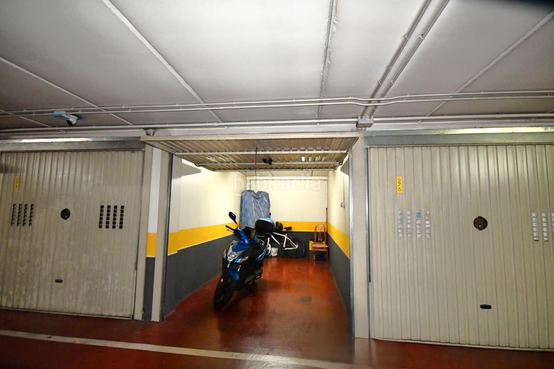 Foto dd5406e3-153f-489b-8ab1-f4810175a016. Aparcament cotxe a Residencia Logroño