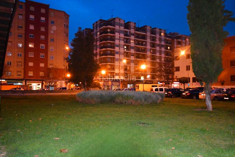 Foto 7807cc72-a1d0-45ff-9868-758bea2a9c6d. Parking coche en Residencia Logroño