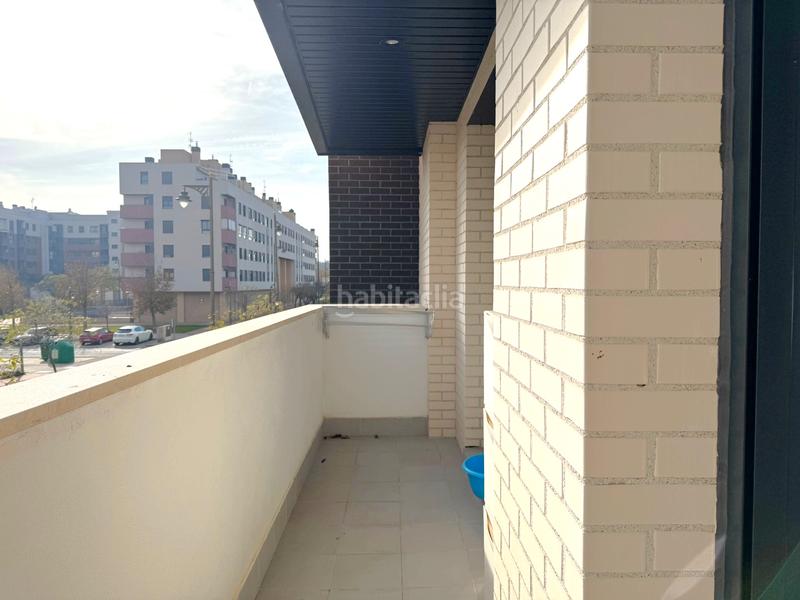 Foto a7b402a7-fa38-4c12-81f9-aa3d5f21d4a8. Piso en El Campillo - Norte Logroño